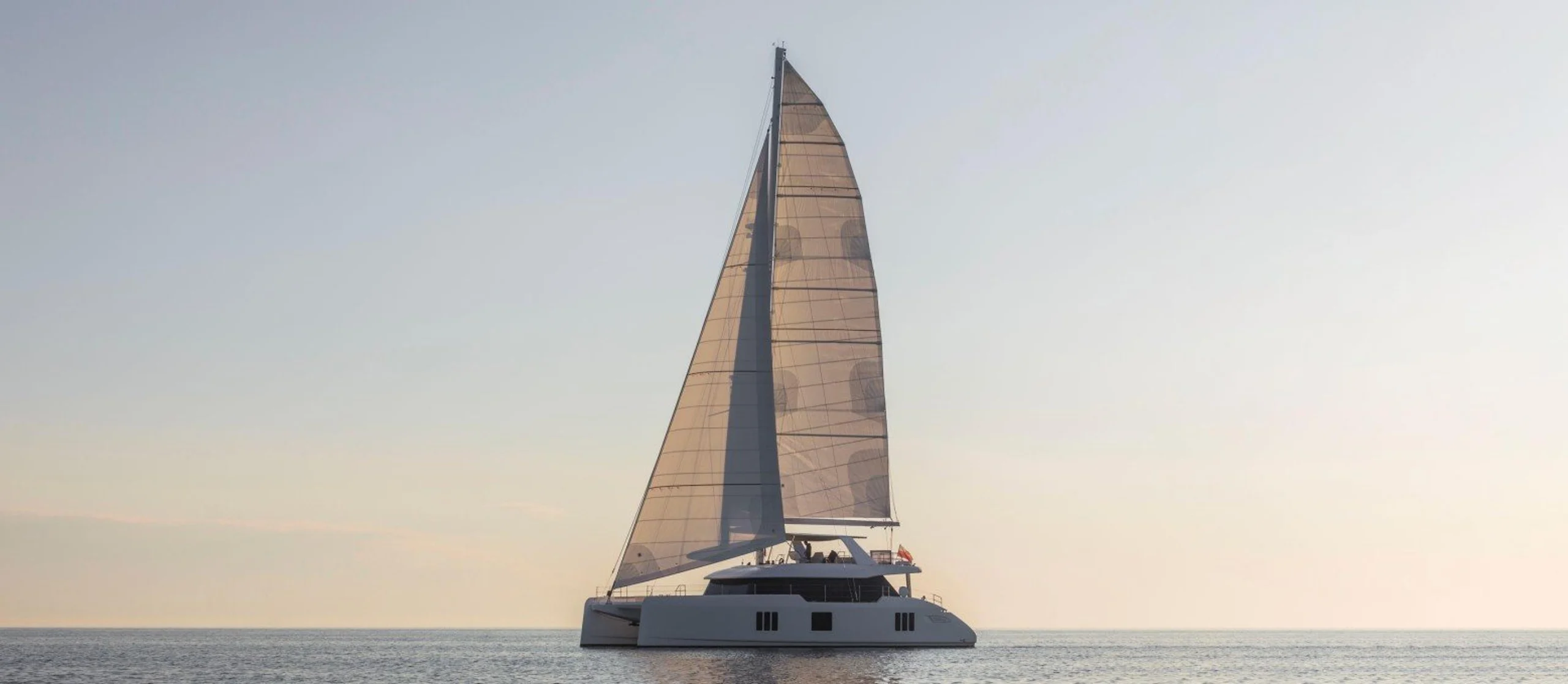 Mint_Marine_Sunreef-70-Sail_ANKAWER-VI_01a
